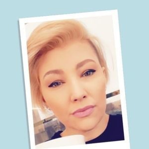 Meet your Posher, Carolyn